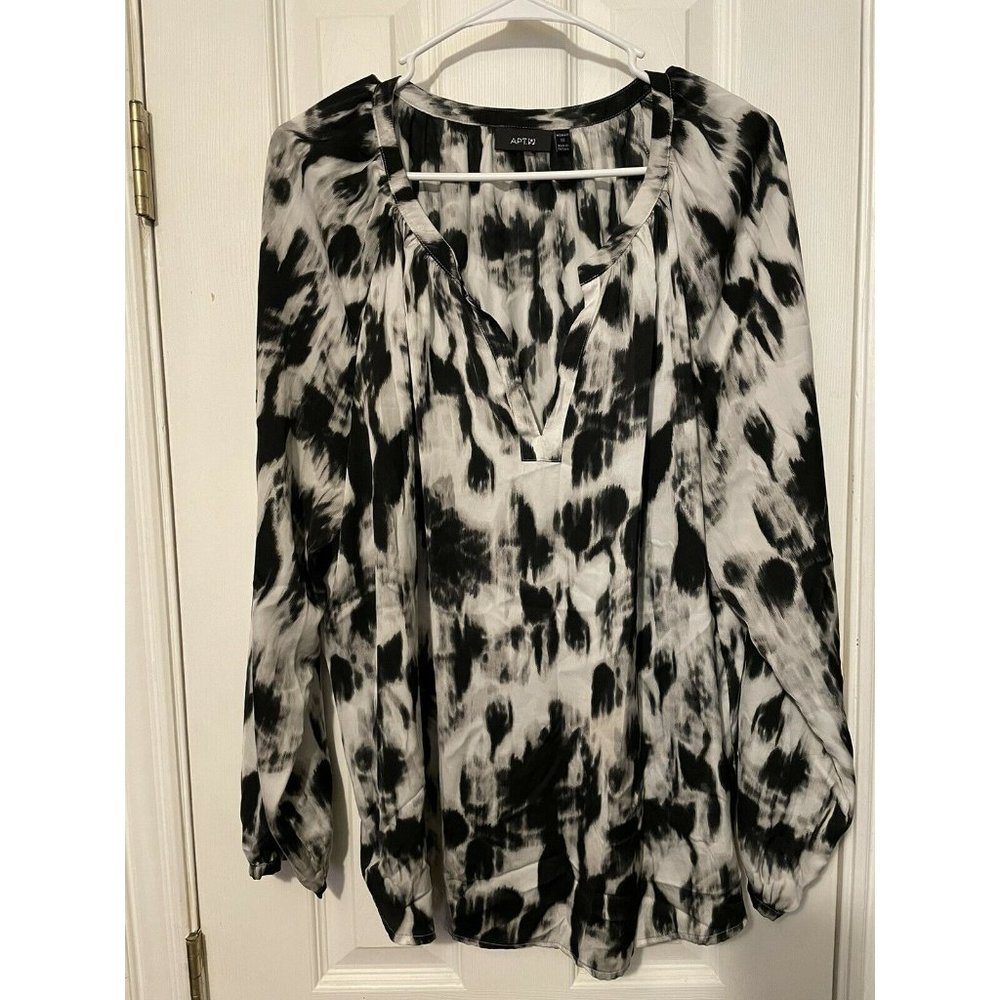 Apt 9 Womens  White, Gray, Black Sublimation Long